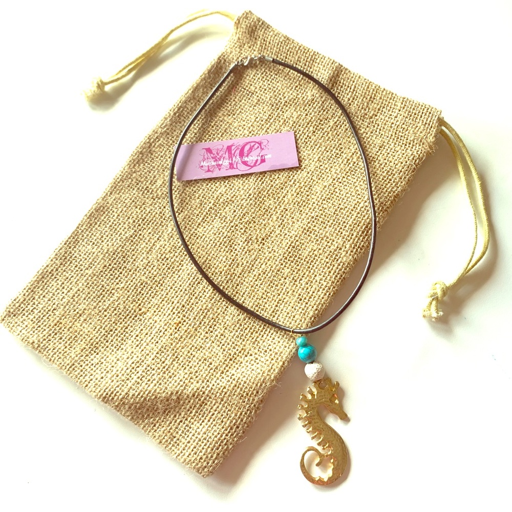 Leather necklace!